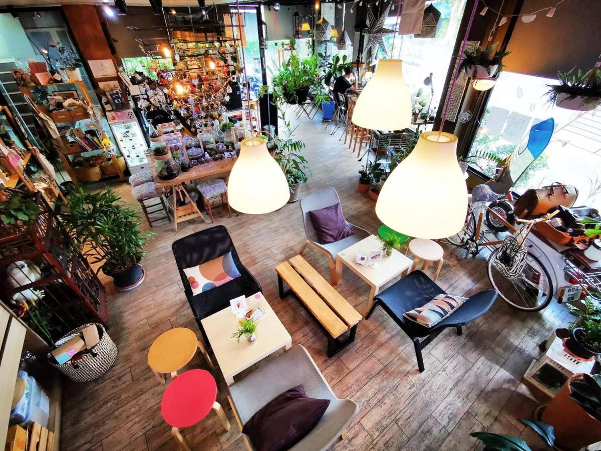 26 Bed And Coffee Aparthotel Bangsaen Exteriör bild
