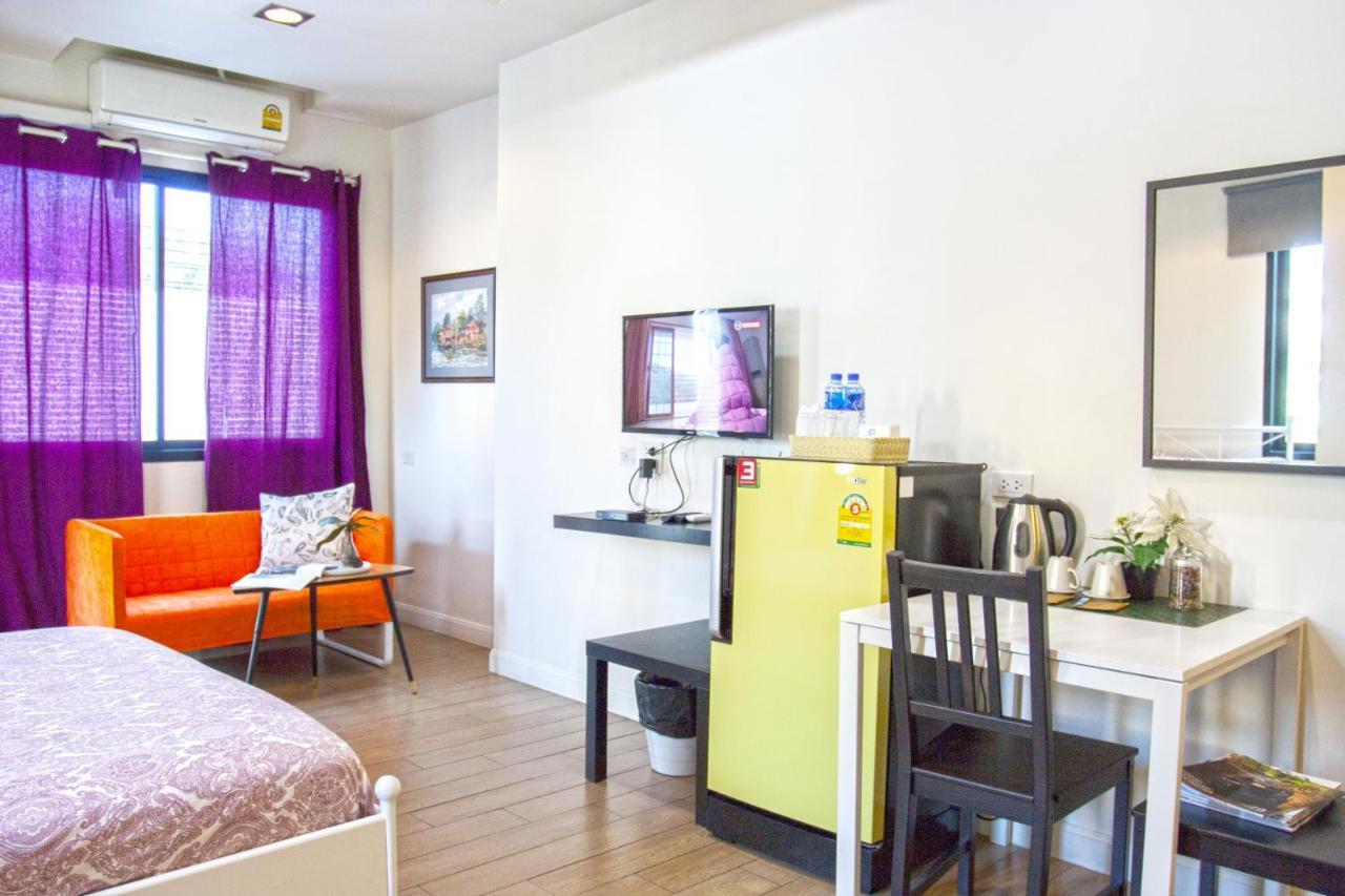 26 Bed And Coffee Aparthotel Bangsaen Exteriör bild