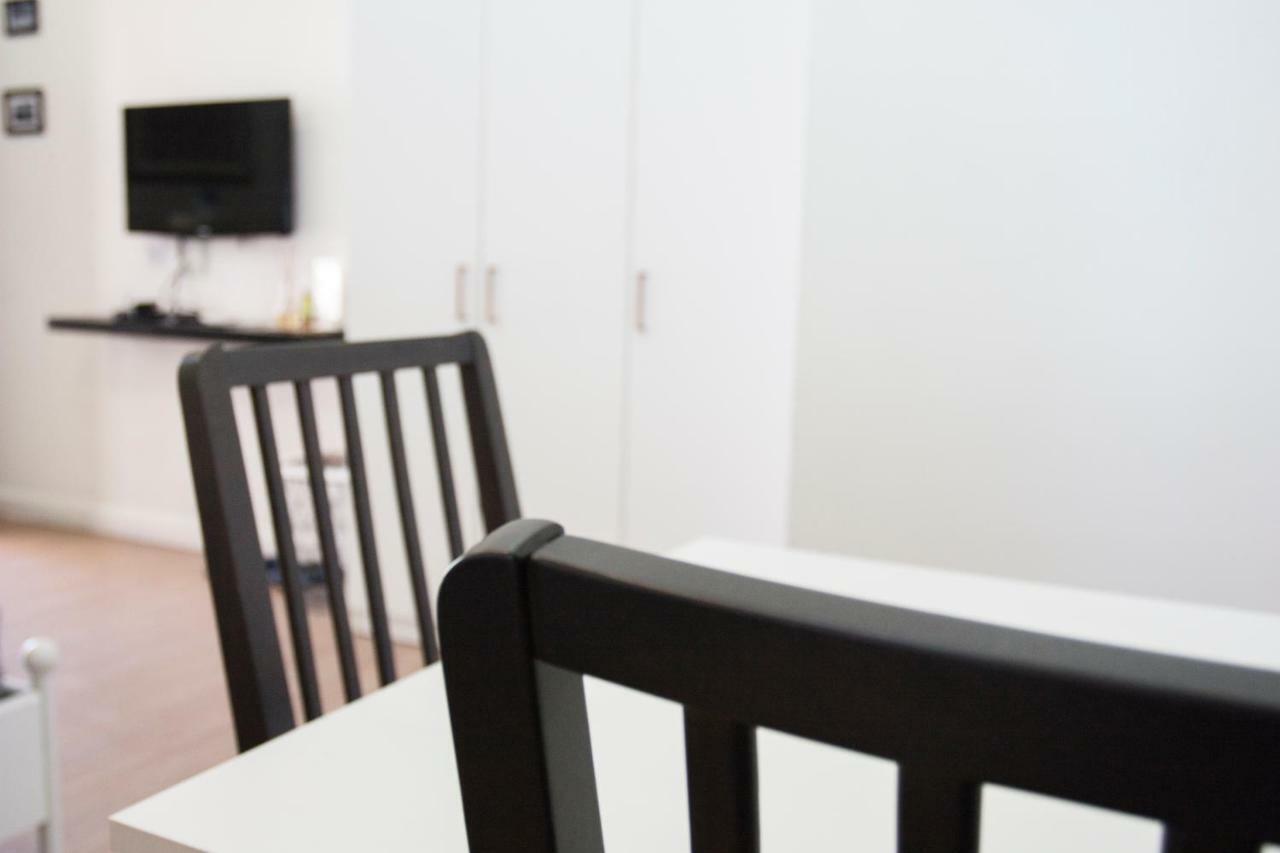 26 Bed And Coffee Aparthotel Bangsaen Exteriör bild